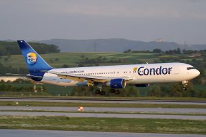 Condor am Flughafen Chania