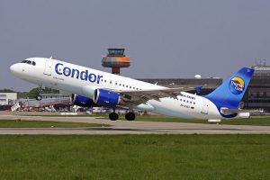 Condor am Flughafen Mykonos