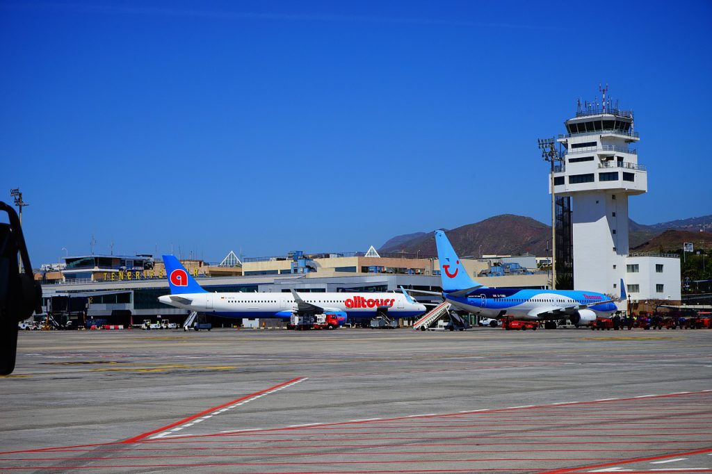 Airport Reina Sofia Teneriffa Parken Abholung www.flughafen.tips