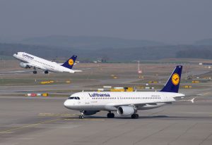 Lufthansa am Flughafen Menorca