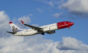 Norwegian Air Shuttle am Flughafen Friedrichshafen